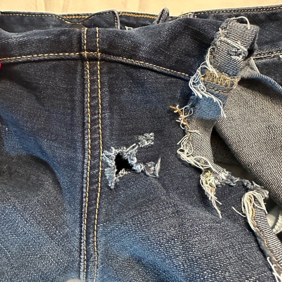 American Eagle Outfitters Women's Blue Denim Shorts size 4 (BLack Button) - Picture 6 of 12